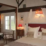 La Roseraie * Trizay