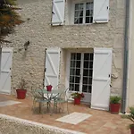 La Roseraie Bed and Breakfast *