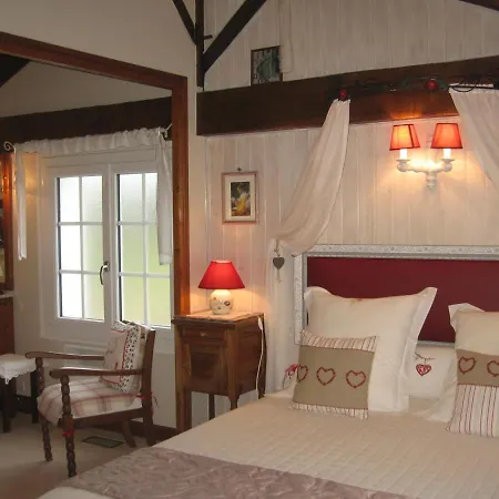 La Roseraie * Trizay