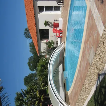 La Roseraie * Trizay