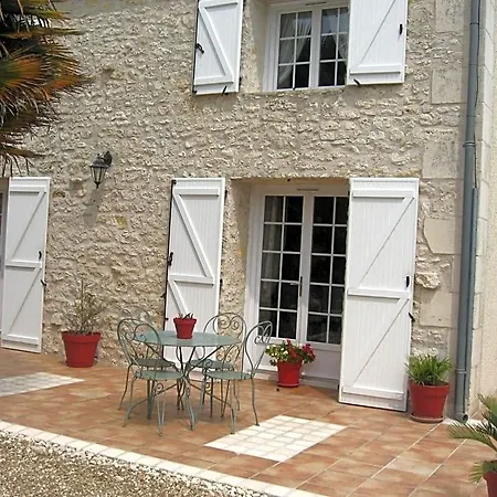 La Roseraie * Trizay